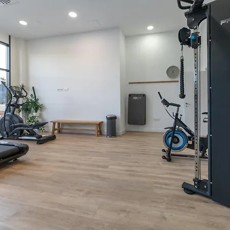 Xpce Urban 15 Skyline - Parking Free Apartment *