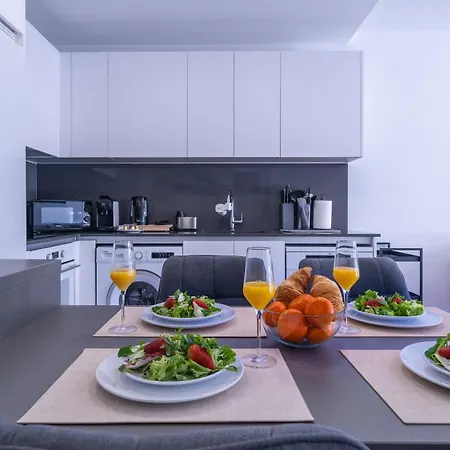 Apartment Xpce Urban 15 Skyline - Parking Free